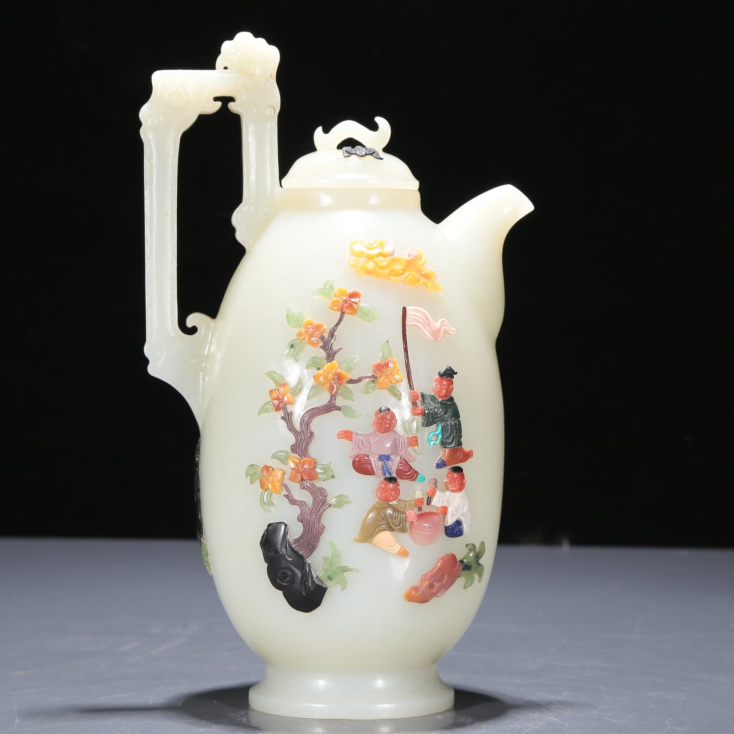 A Precious White Jade Gem-Inlaid 'Figure' Ewer