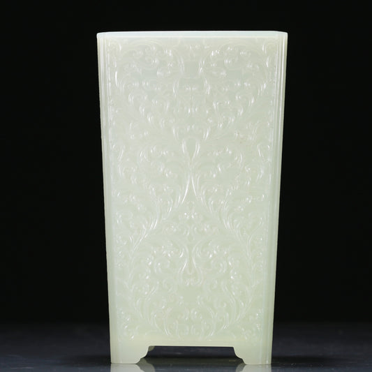 An Exquisite White Jade 'Flower' Vase