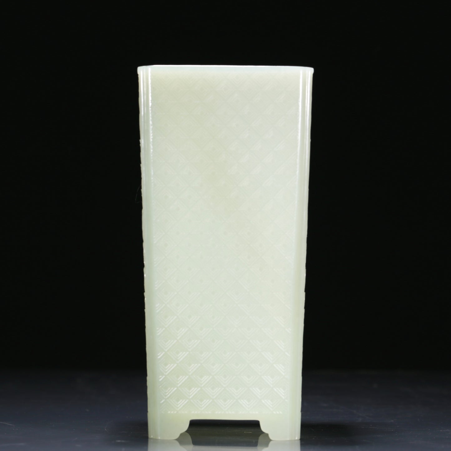 An Exquisite White Jade 'Flower' Vase