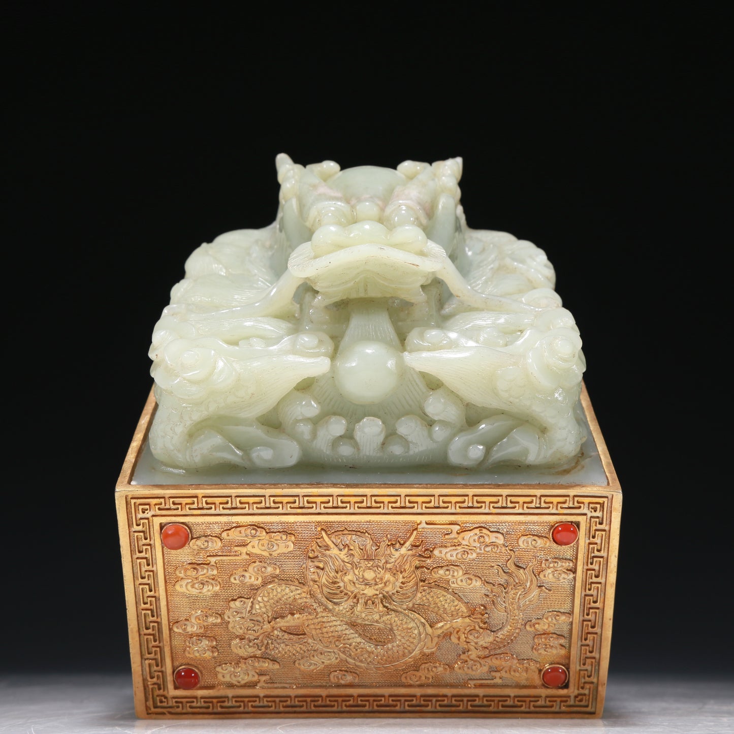 A Marvelous White Jade Gilt-Bronze-Mounted 'Dragon& Auspicious Cloud' Seal