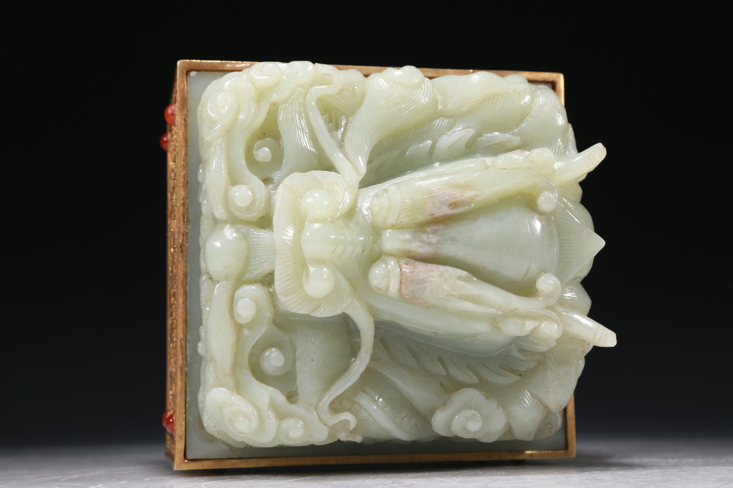 A Marvelous White Jade Gilt-Bronze-Mounted 'Dragon& Auspicious Cloud' Seal