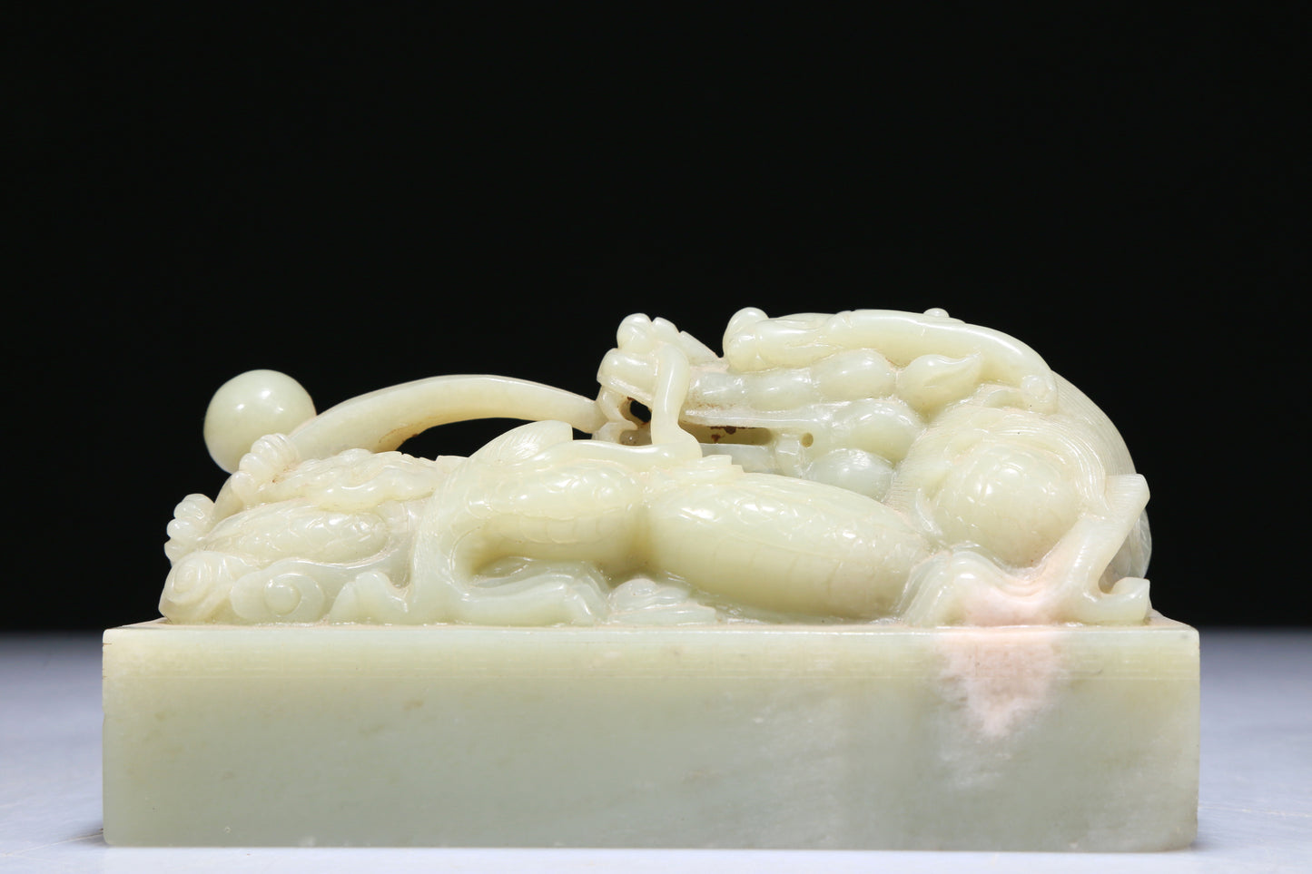 An Exquisite White Jade 'Dragon& Auspicious Cloud' Seal