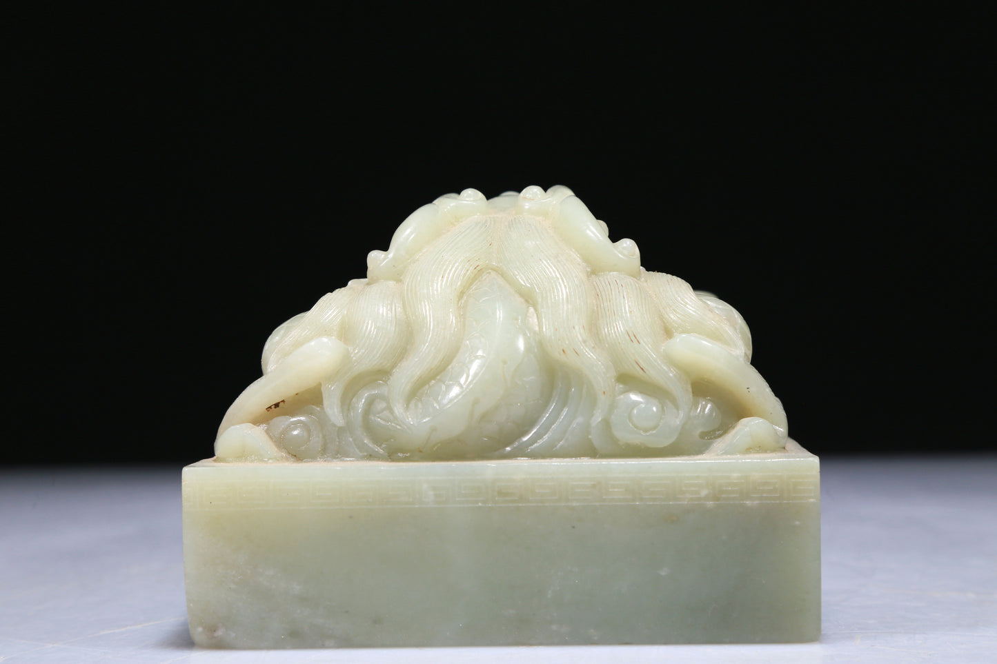 An Exquisite White Jade 'Dragon& Auspicious Cloud' Seal