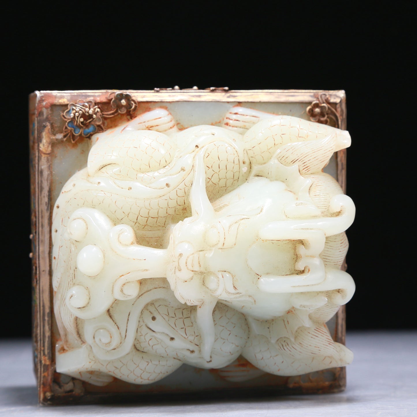 An Exquisite White Jade Gold-Mounted Blueing 'Dragon' Seal