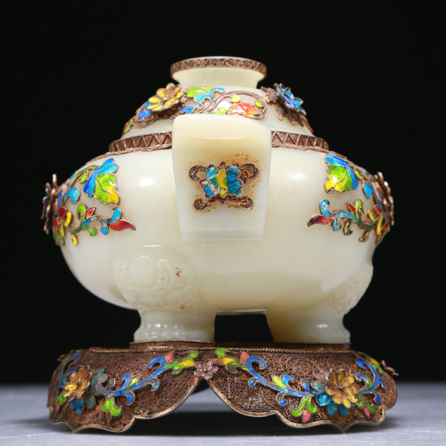 An Elaborate White Jade Gold-Mounted Blueing 'Scrolling Lotus' Censer And Cover With Zoomorphic Feet