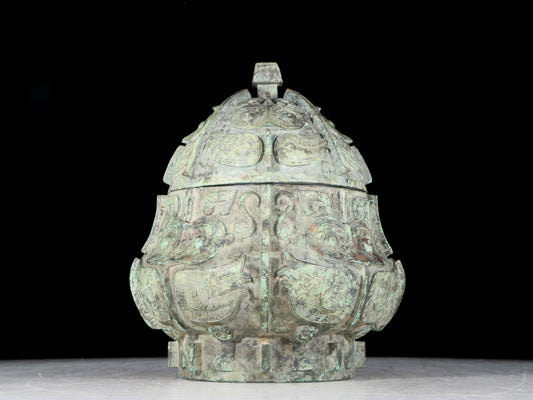 A precious bronze auspicious animal pattern jar with lid