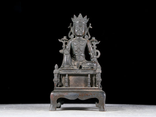 A precious bronze statue of Guanyin