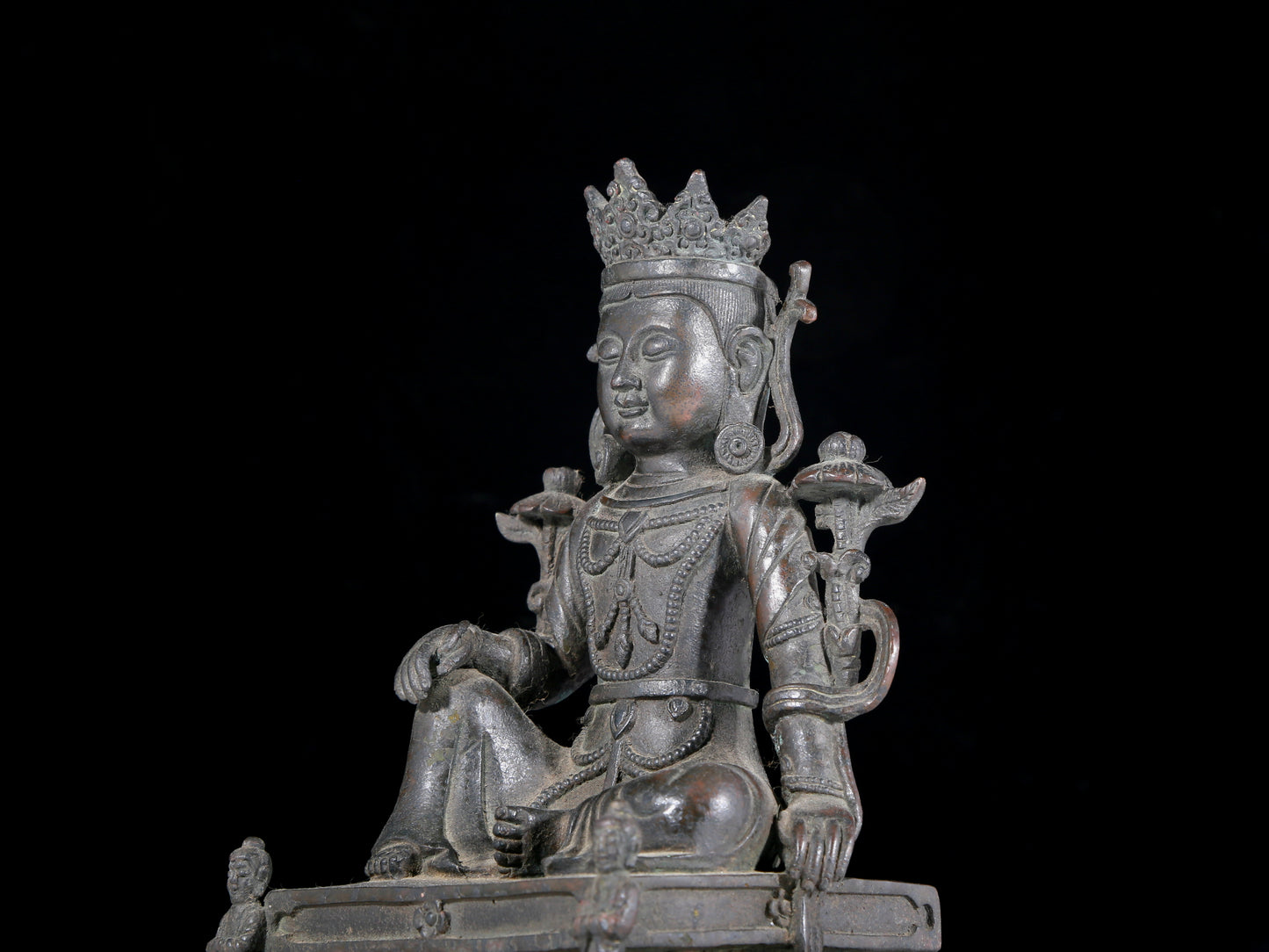 A precious bronze statue of Guanyin