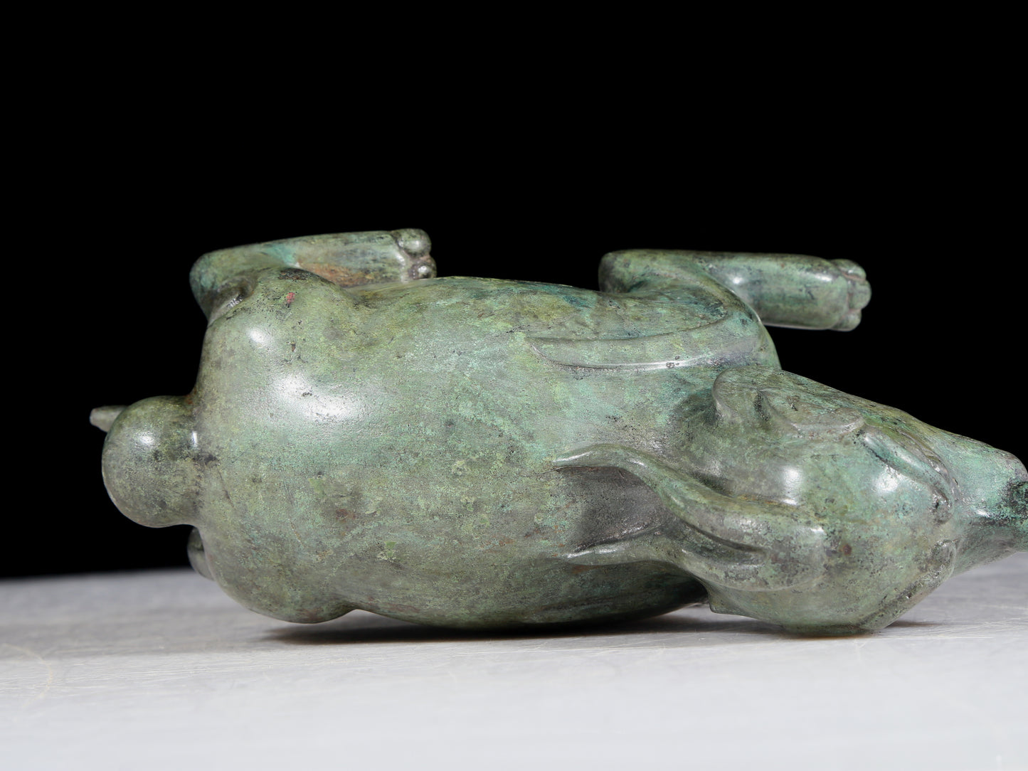 A precious bronze auspicious animal ornament