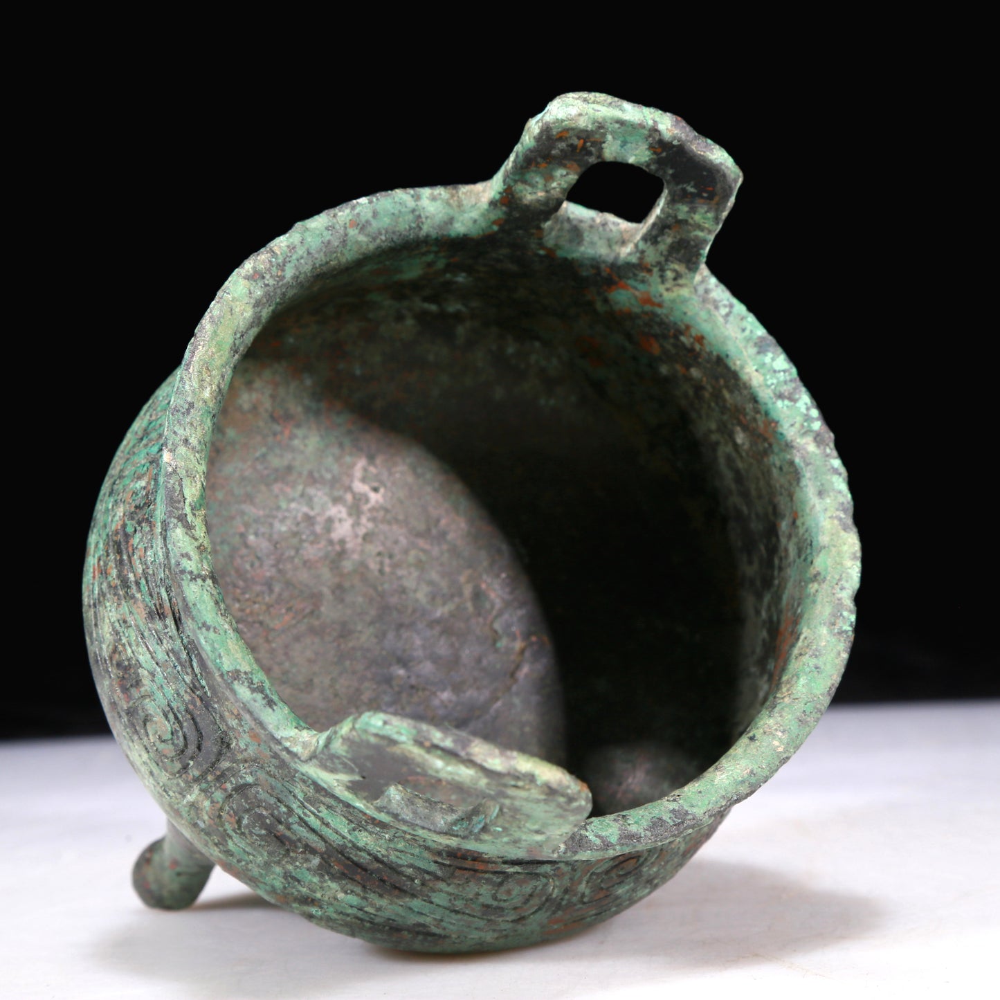 A Fantastic Bronze Tripod Censer With Inscriptions