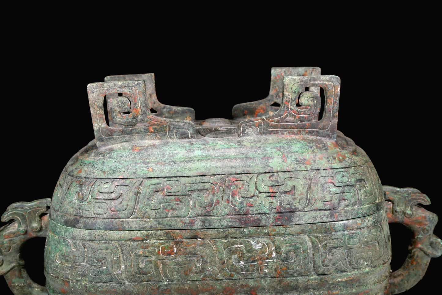 A Huge Archaic Bronze 'Dragon' Box With Inscriptions