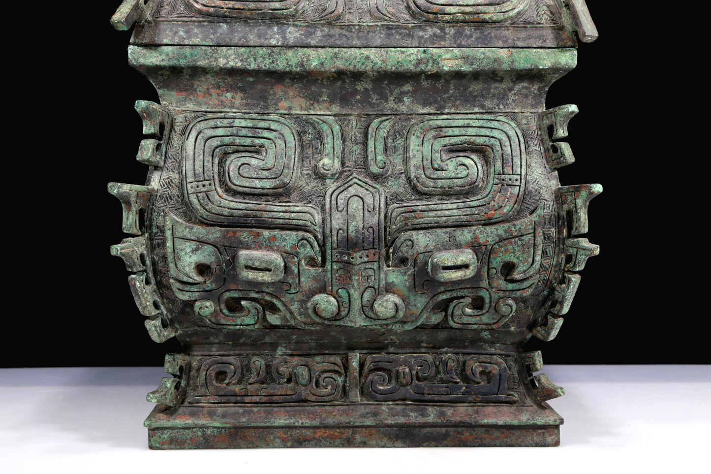 A Huge Archaic Bronze 'Animal Mask' Jar With Inscriptions