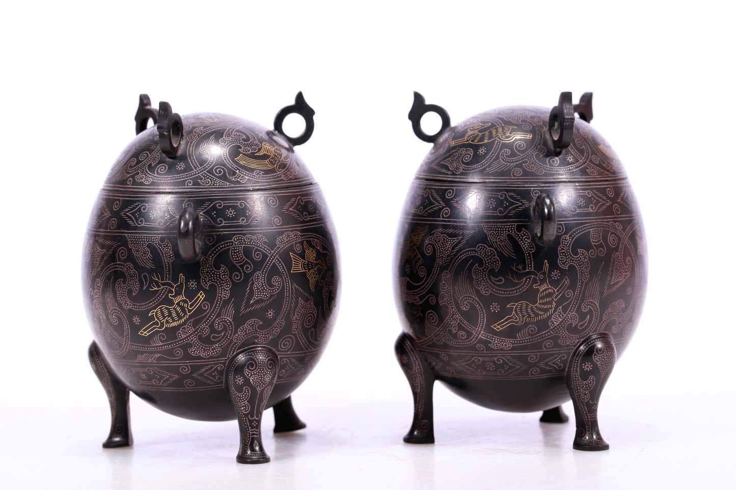 An Archaic Pair Of Bronze Gold& Silver-Inlaid 'Auspicious Beast' Tripod Censers And Covers