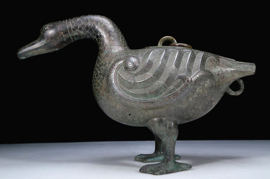 An Archaic Bronze Duck-Form Jar