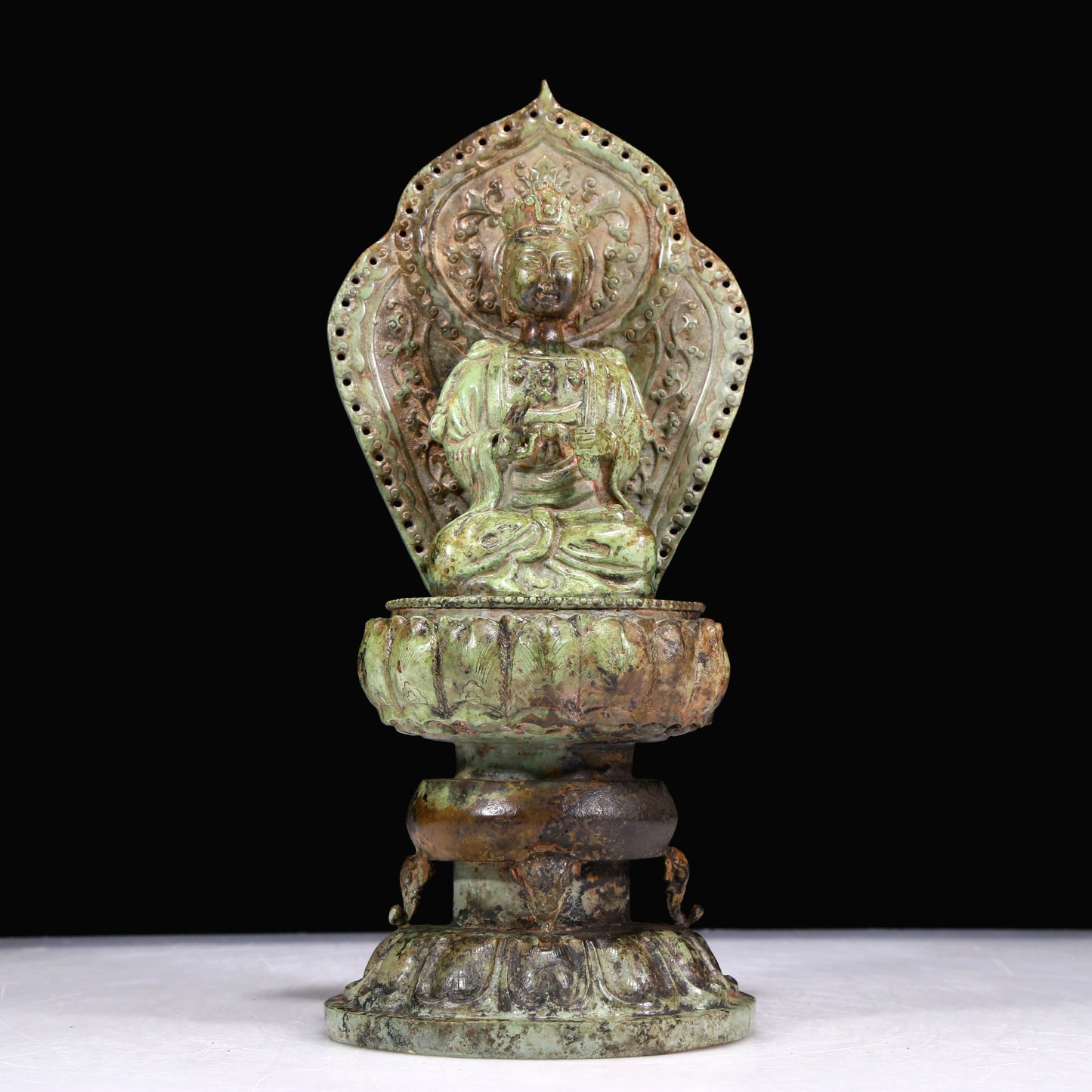 A Superb Bronze Figure Of Guanyin