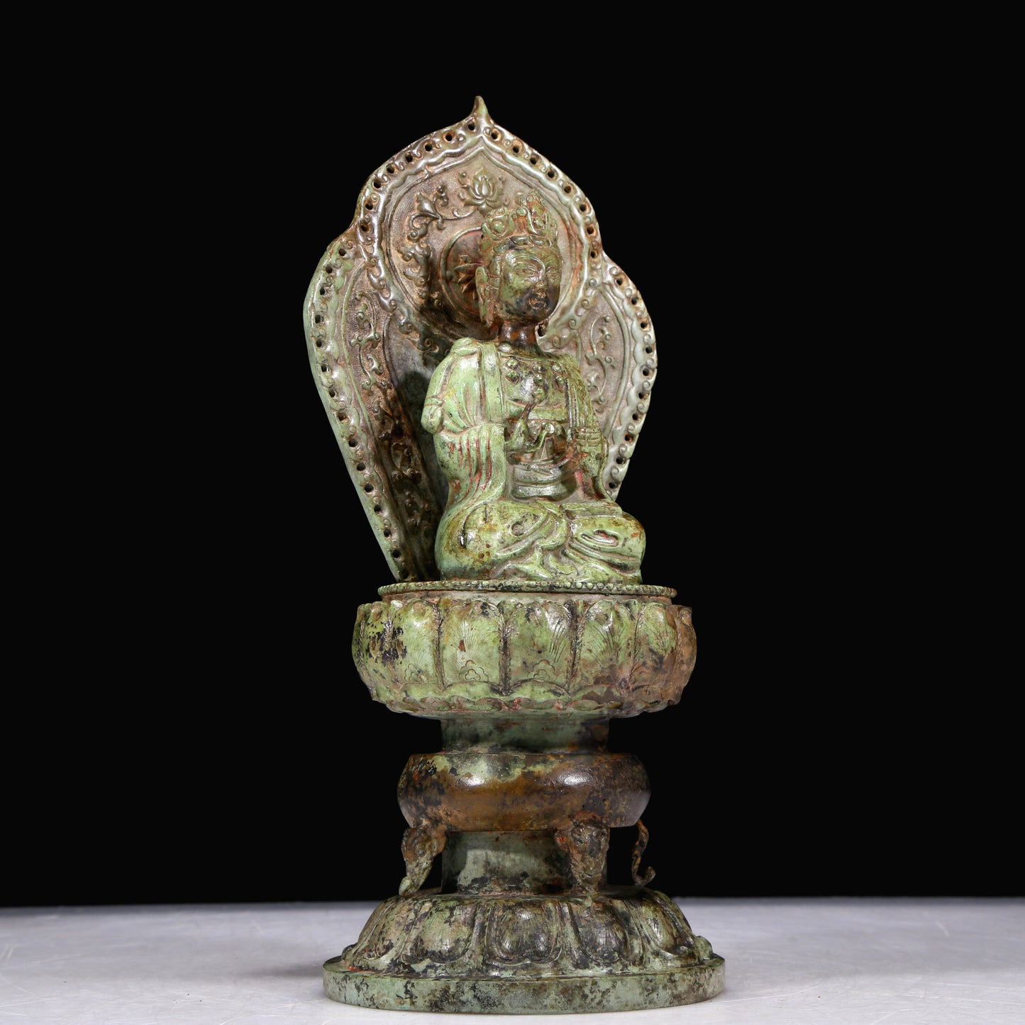 A Superb Bronze Figure Of Guanyin