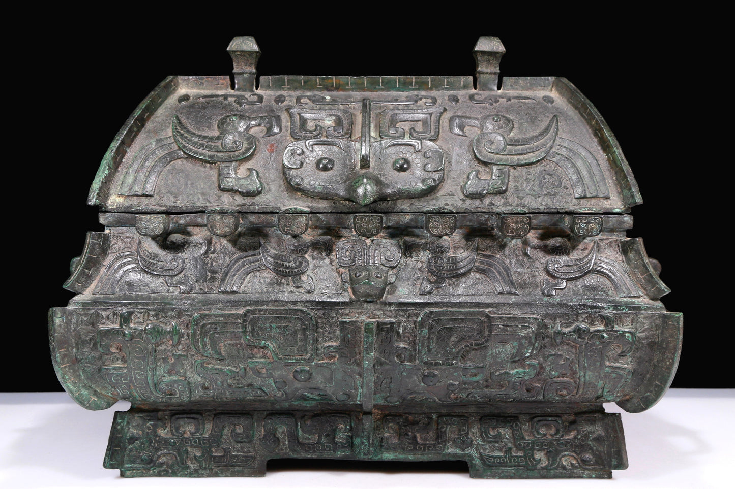 A Huge Superb Bronze 'Auspicious Beast' Jar With Inscriptions