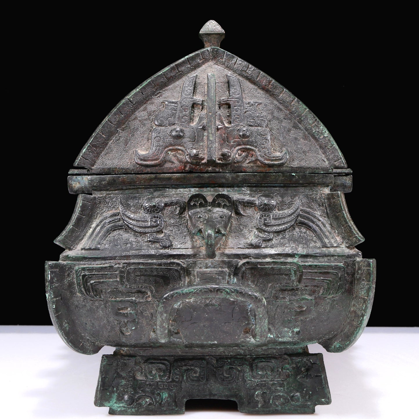 A Huge Superb Bronze 'Auspicious Beast' Jar With Inscriptions