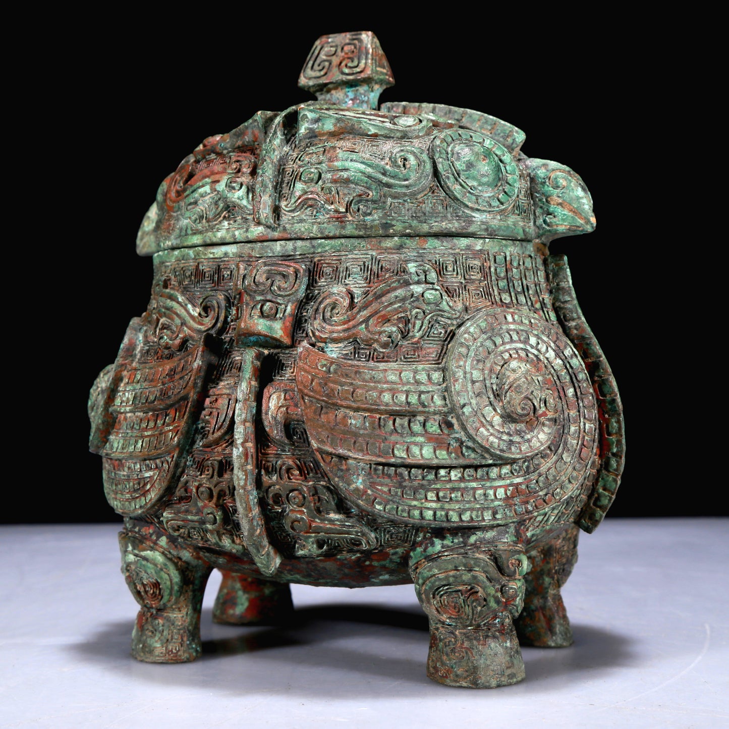 A Superb Bronze 'Auspicious Beast' Jar