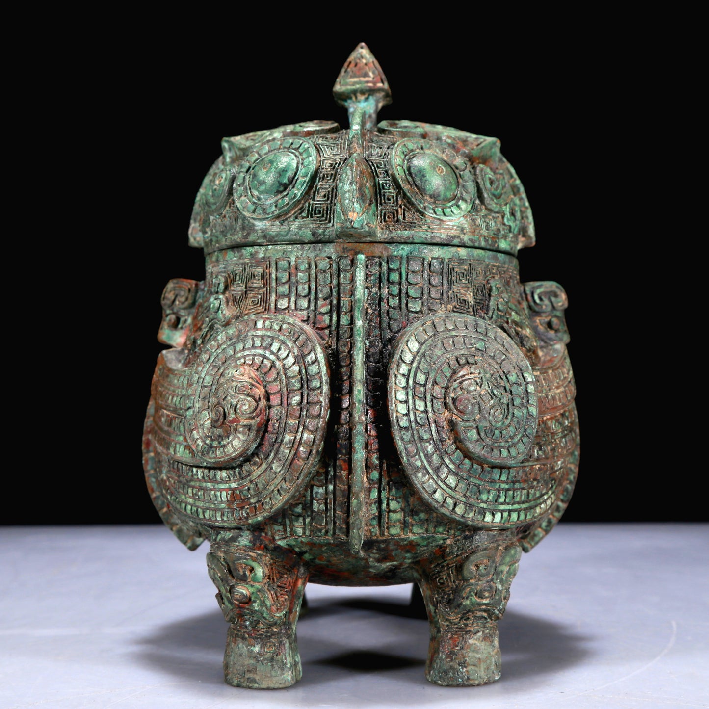 A Superb Bronze 'Auspicious Beast' Jar