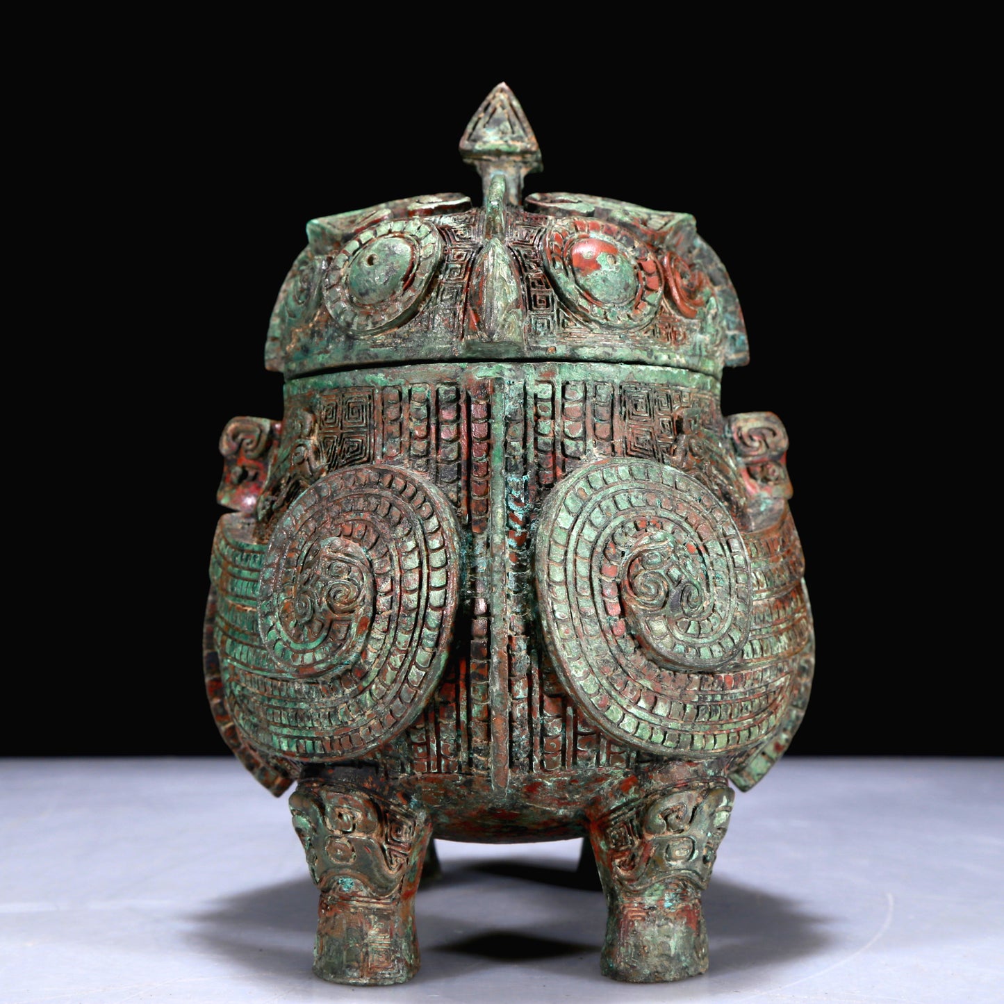 A Superb Bronze 'Auspicious Beast' Jar