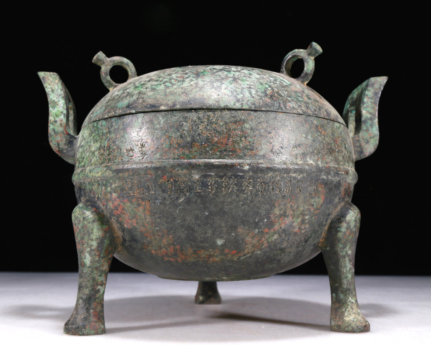 A Wonderful Bronze Tripod Censer And Cover