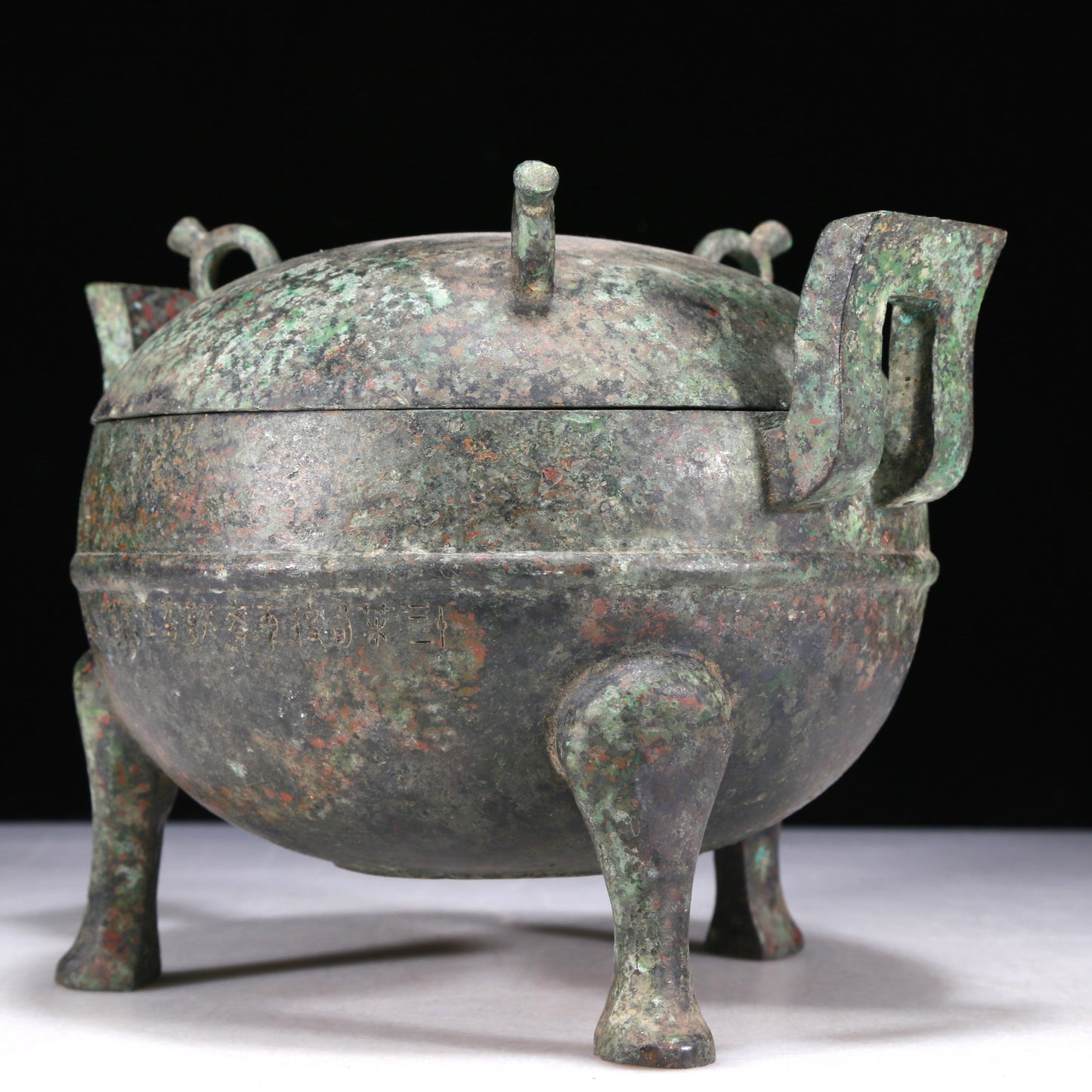 A Wonderful Bronze Tripod Censer And Cover