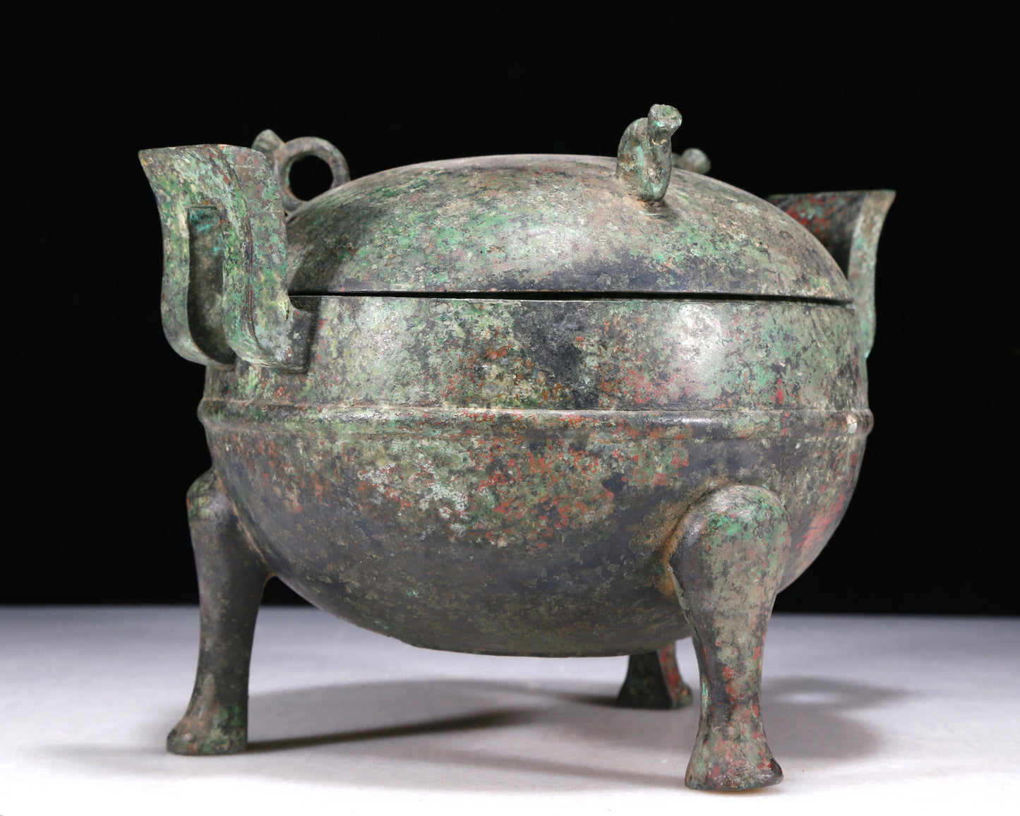 A Wonderful Bronze Tripod Censer And Cover
