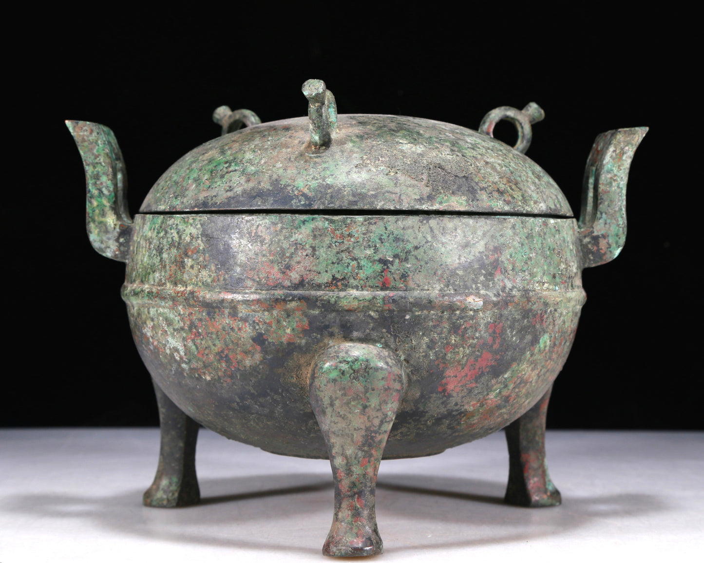 A Wonderful Bronze Tripod Censer And Cover