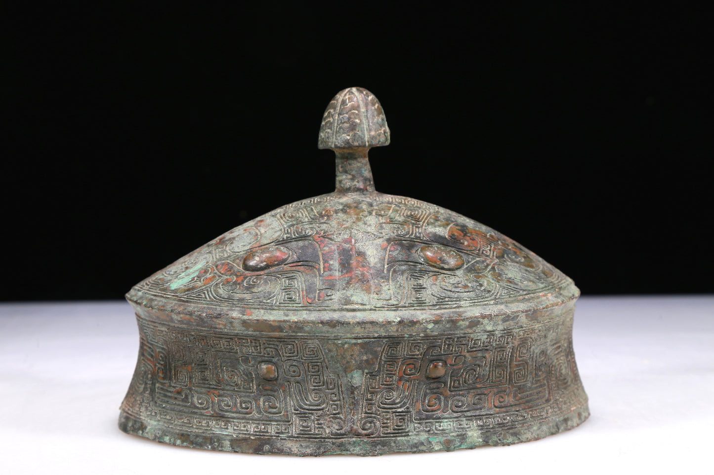 A Wonderful Bronze 'Animal Mask' Jar With Inscriptions And An Overhead Handle