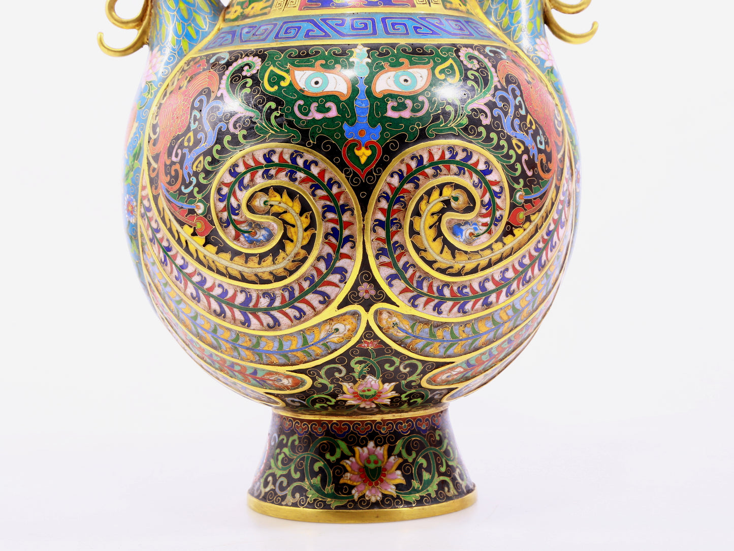 A pair of cloisonne flower-patterned phoenix-ear vases