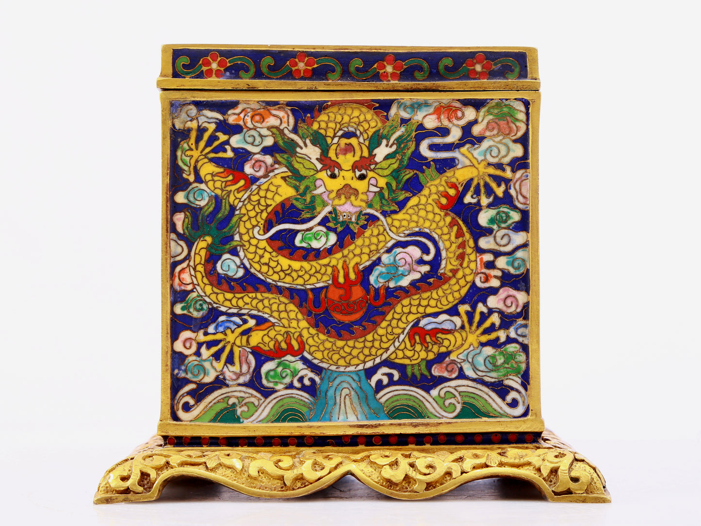 A cloisonné auspicious cloud and dragon pattern box