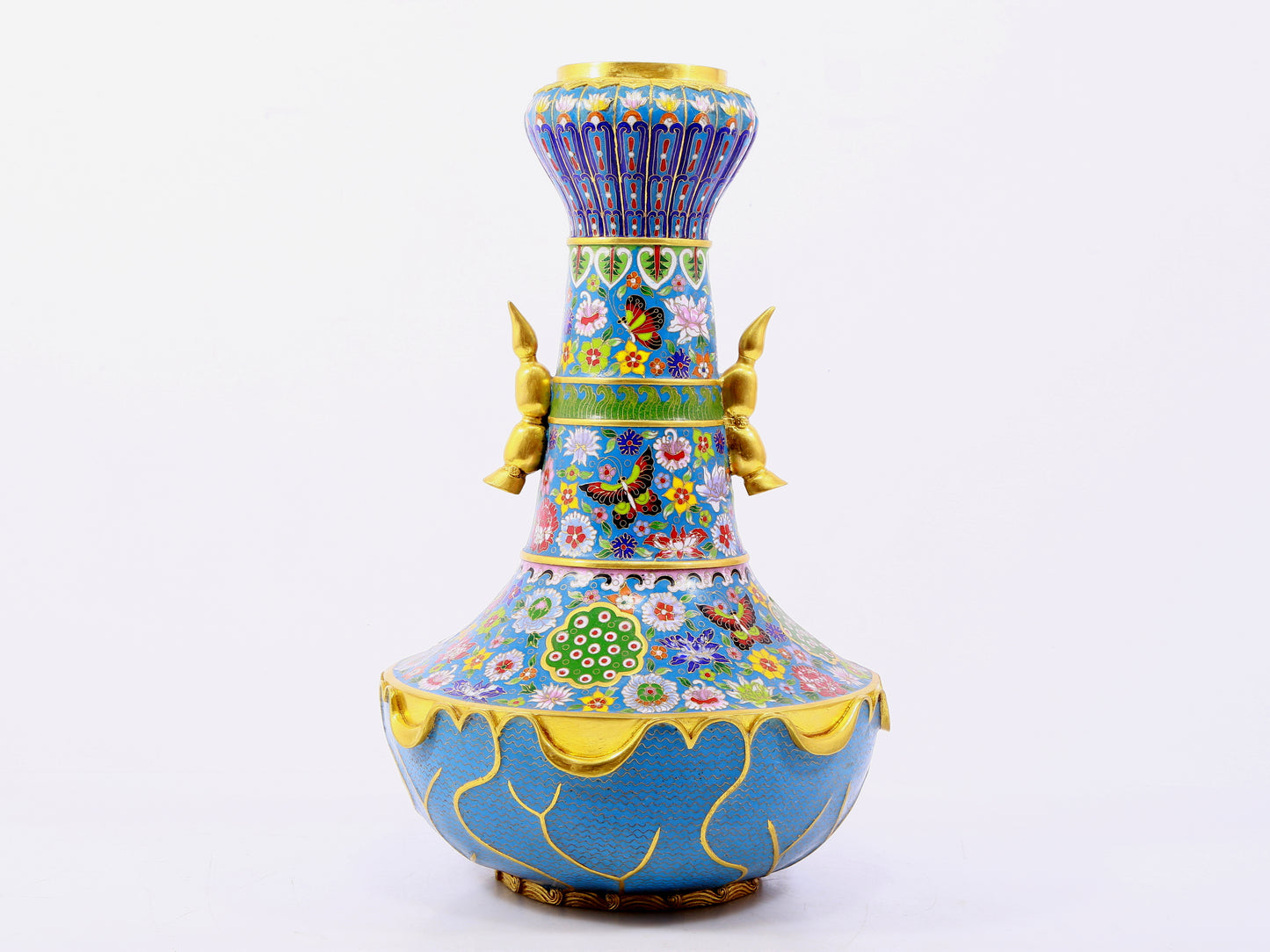 A pair of cloisonné butterfly and flower pattern amphora