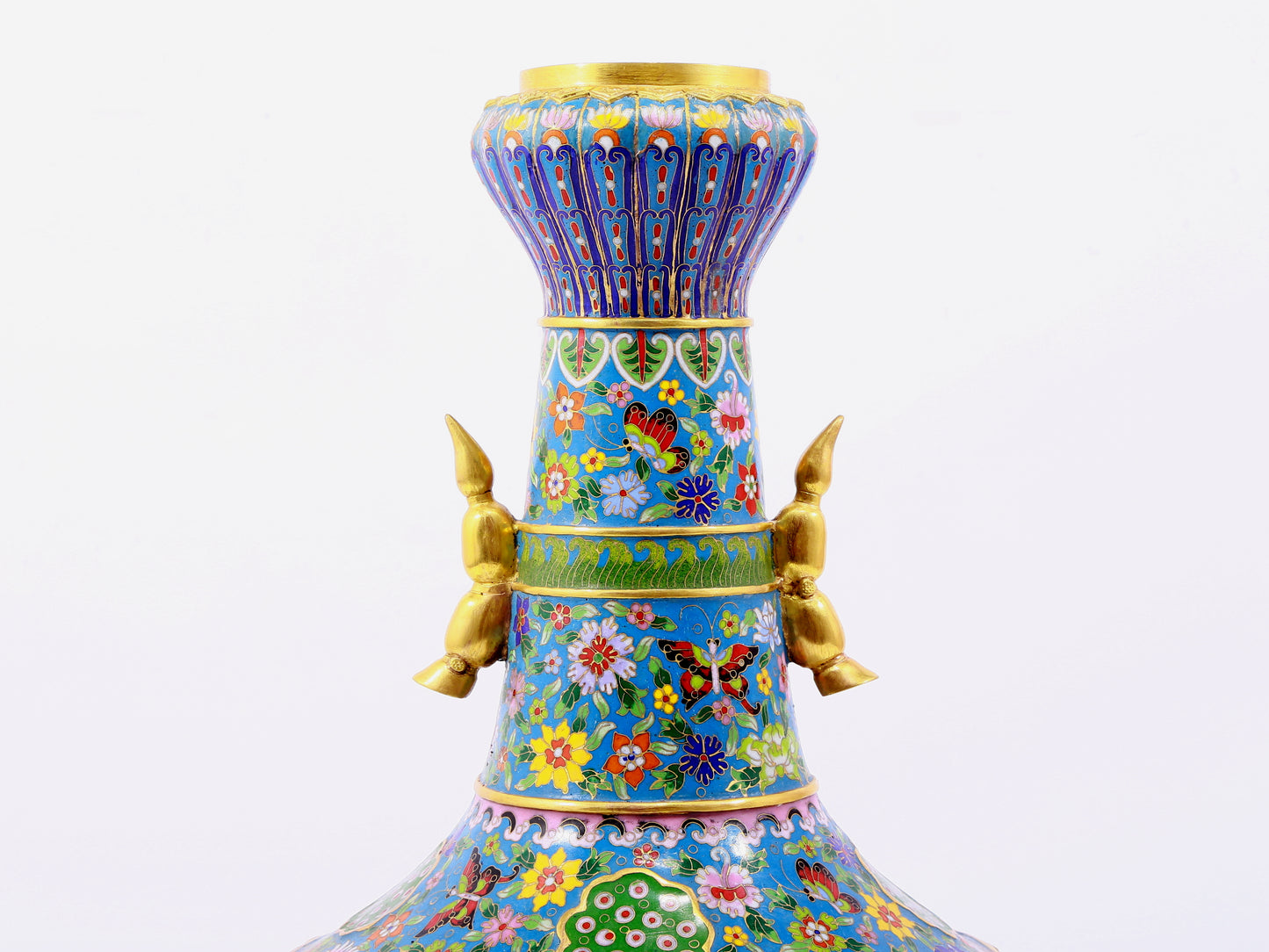 A pair of cloisonné butterfly and flower pattern amphora