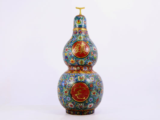 A cloisonné gourd-shaped vase with lotus pattern