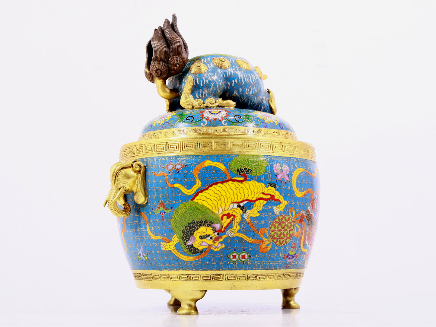 A cloisonné lion pattern amphora with lid