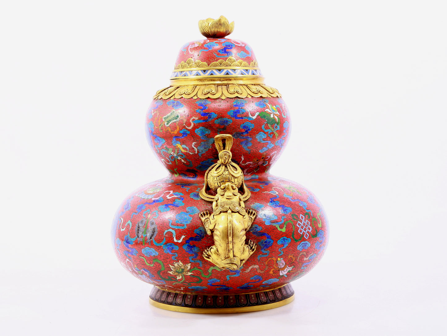 A cloisonné-shaped gourd-shaped lion-ear jar with entwining lotus pattern