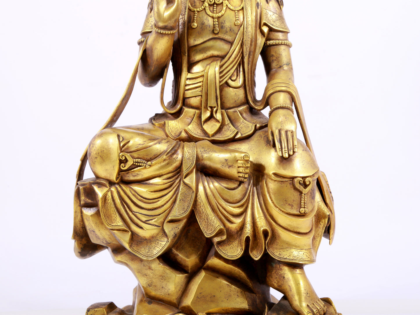 Gilt bronze Bodhisattva statue