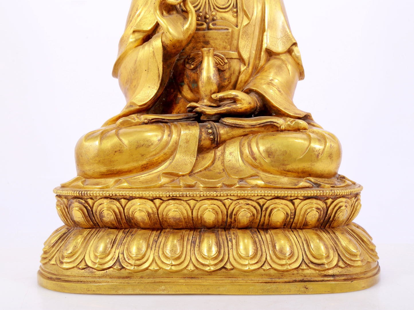 Gilt bronze Guanyin statue