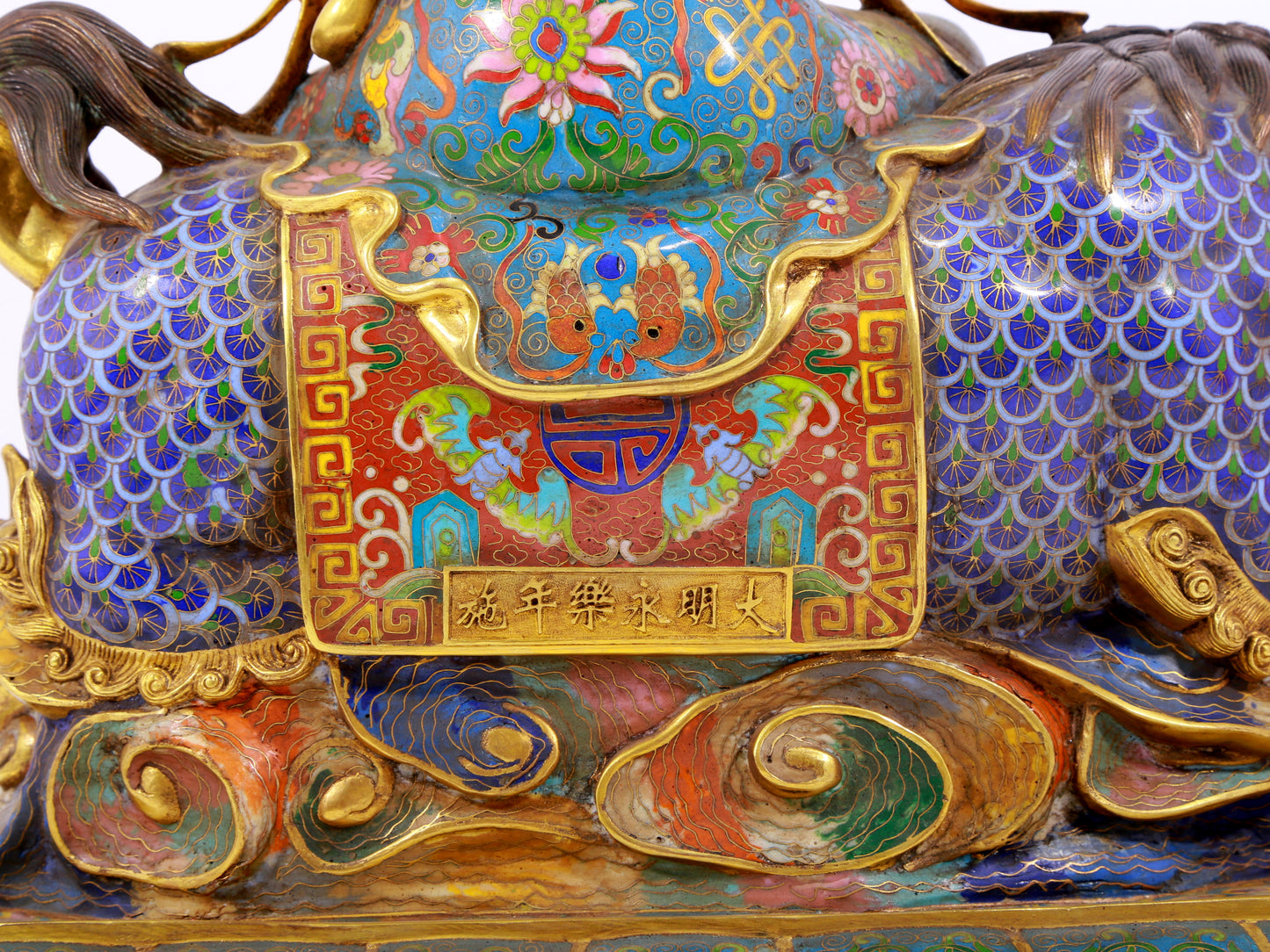 Cloisonné statue of Puxian Bodhisattva and Manjushri Bodhisattva