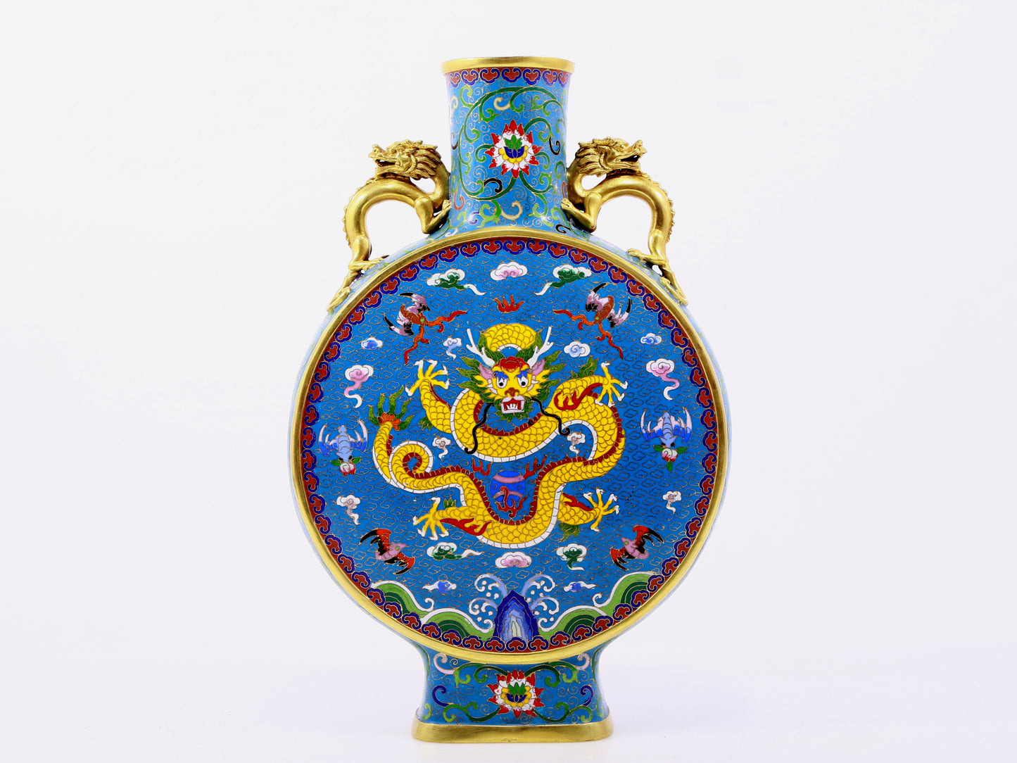 A pair of cloisonné auspicious clouds and dragon pattern amphora