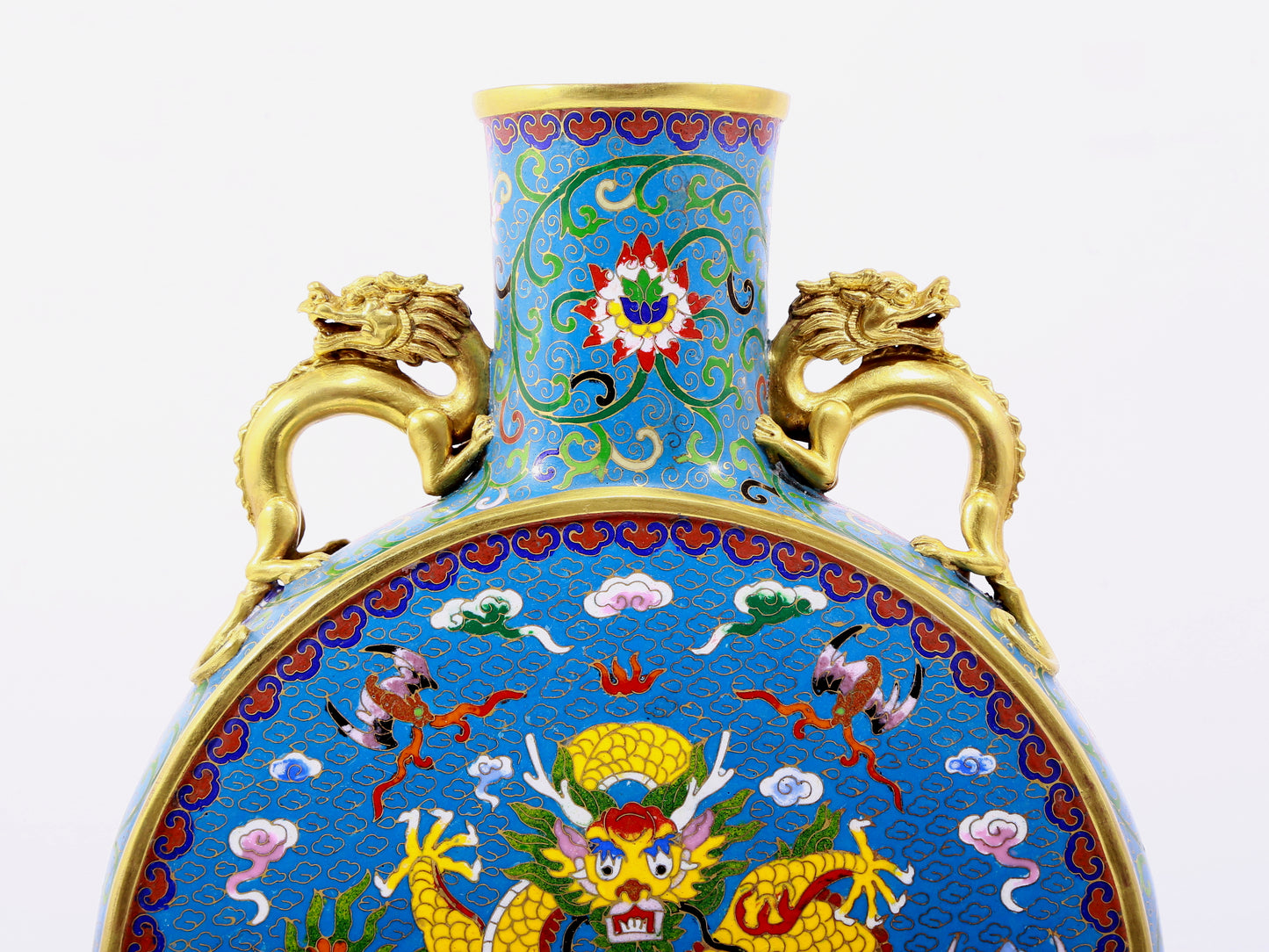 A pair of cloisonné auspicious clouds and dragon pattern amphora