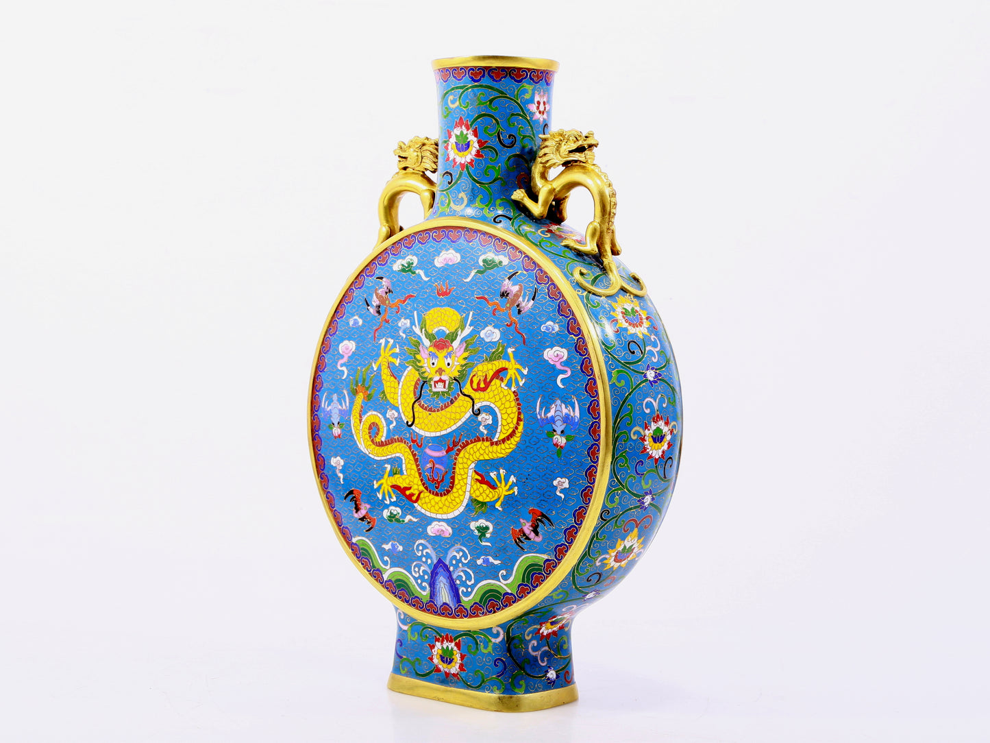 A pair of cloisonné auspicious clouds and dragon pattern amphora