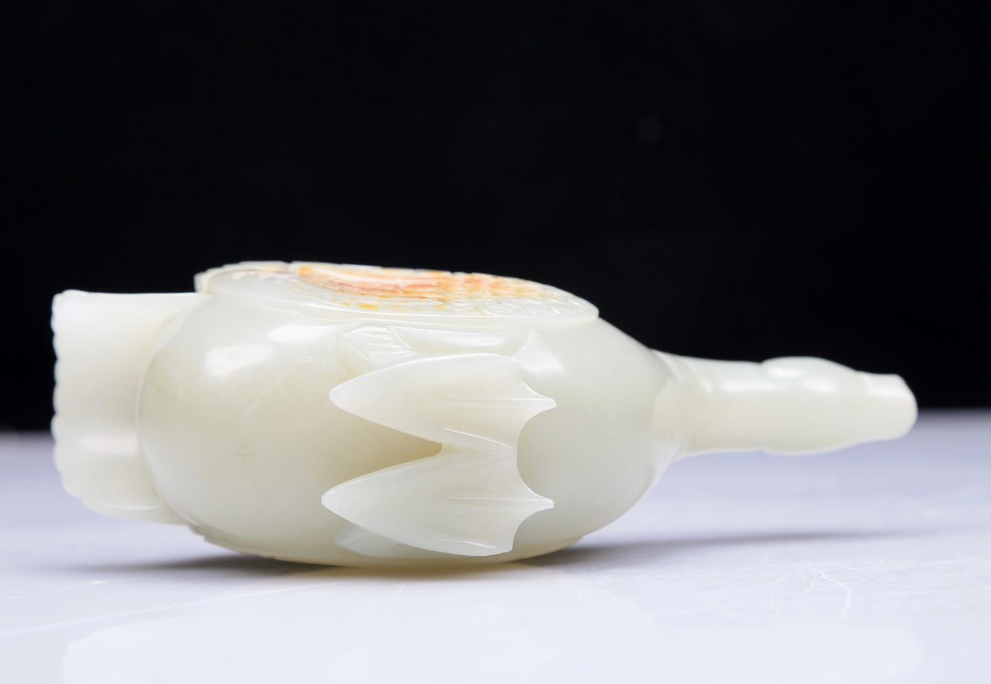 A Precious White Jade Goose-Form Decoration