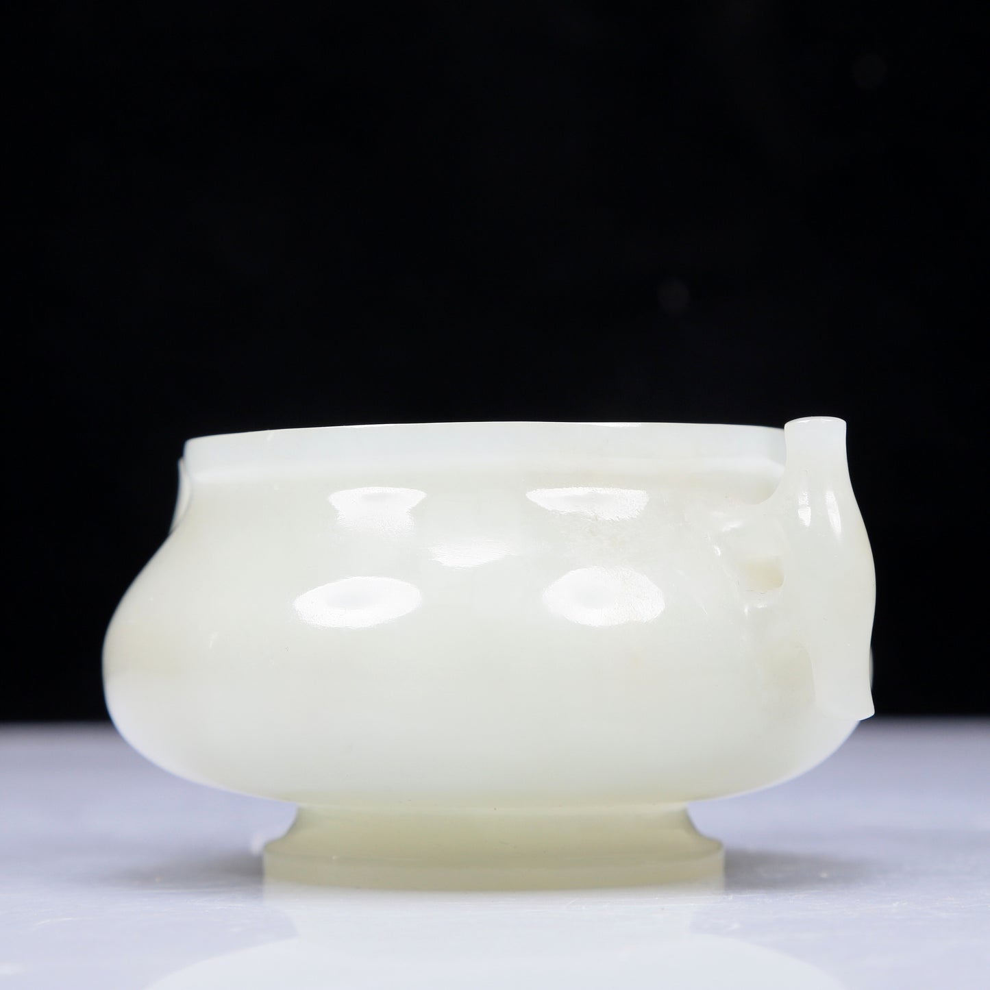 A Precious White Jade Censer