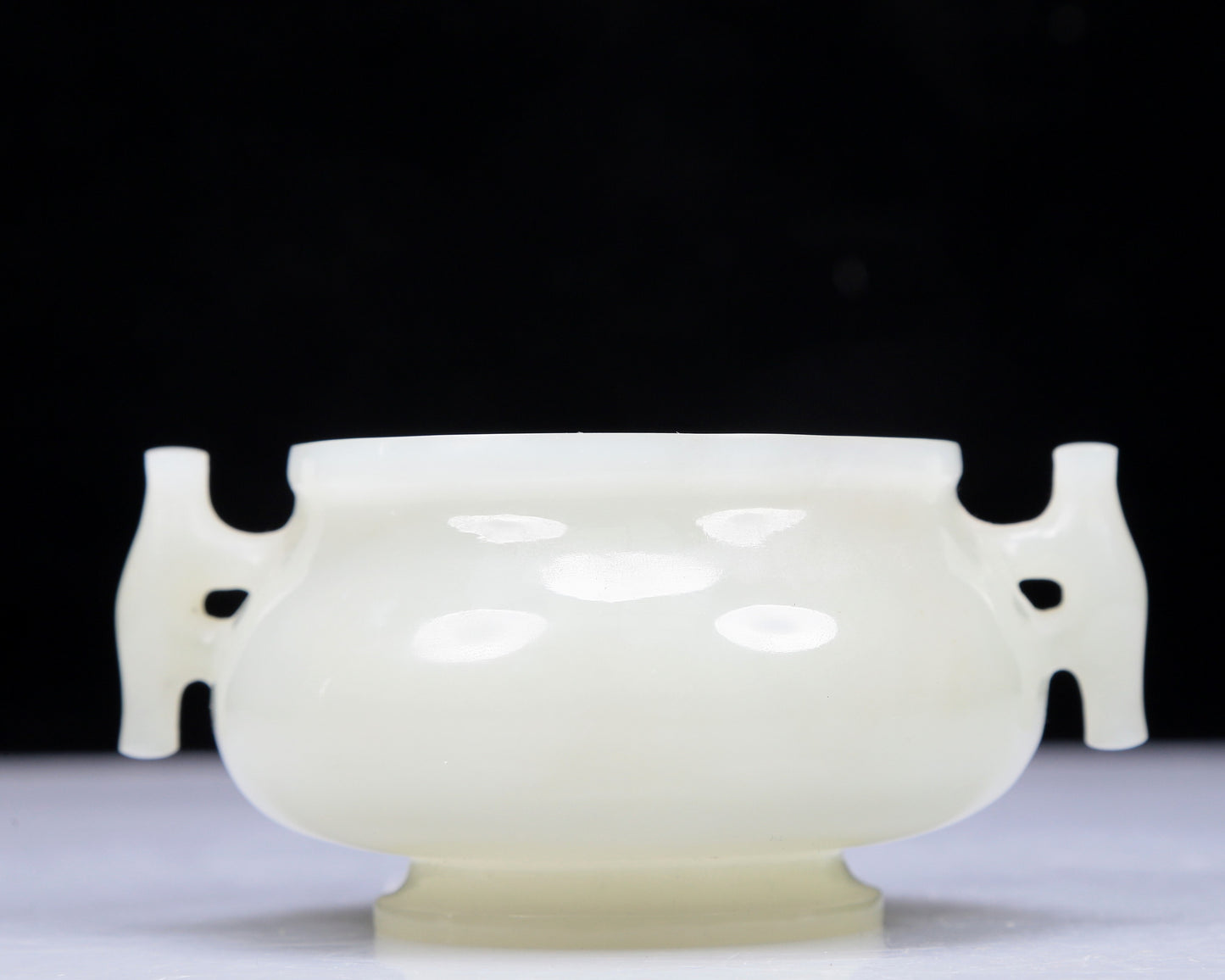 A Precious White Jade Censer