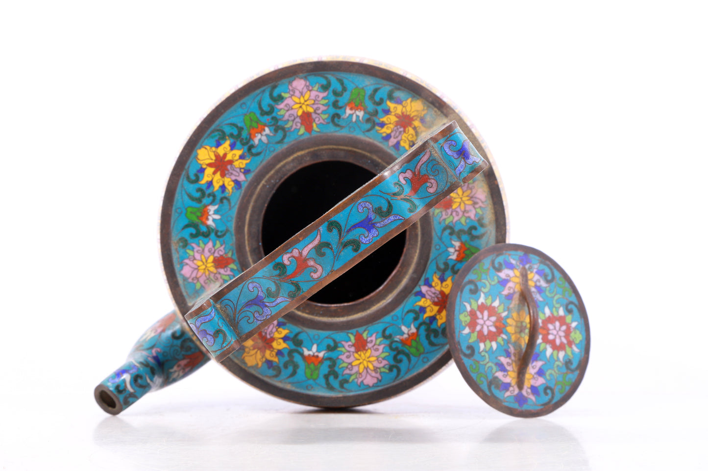 A perfect pair of cloisonné 'Twinkle lotus and Phoenix' patterned ewers