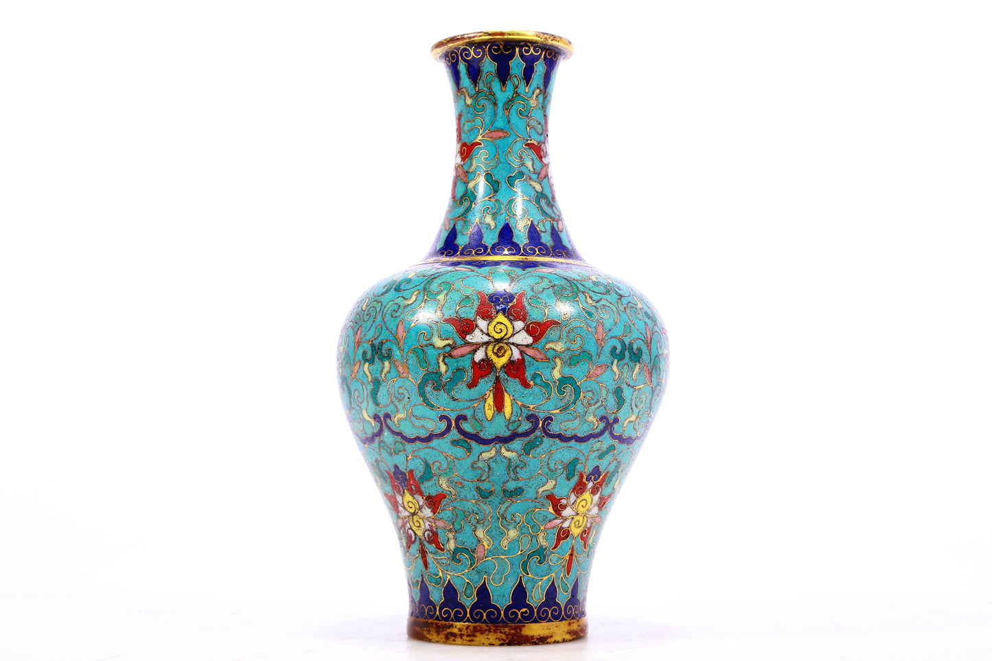 A cloisonné vase with lotus pattern