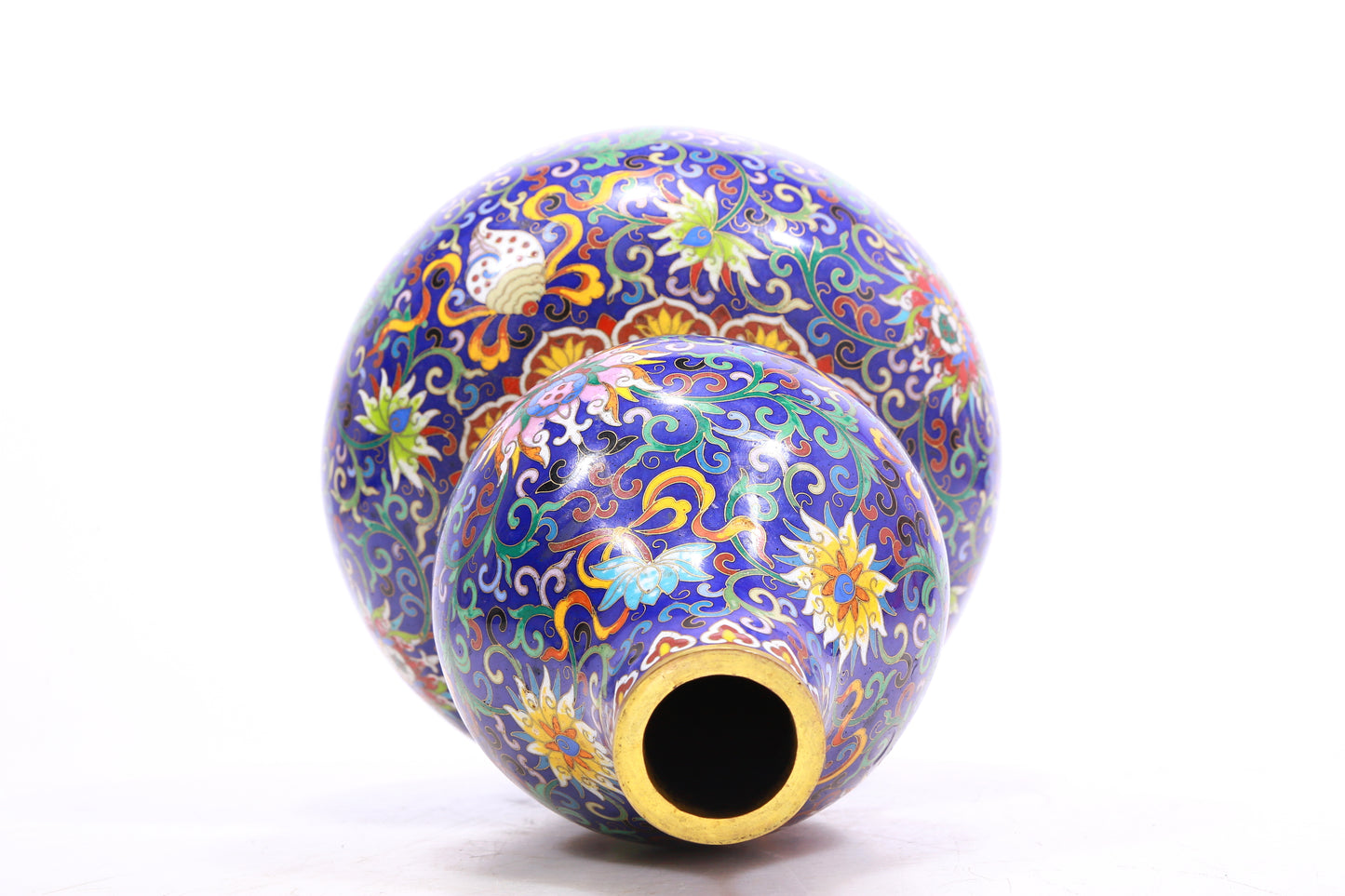 A Marvelous Cloisonne 'Scrolling Lotus' Gourd-Form Vase