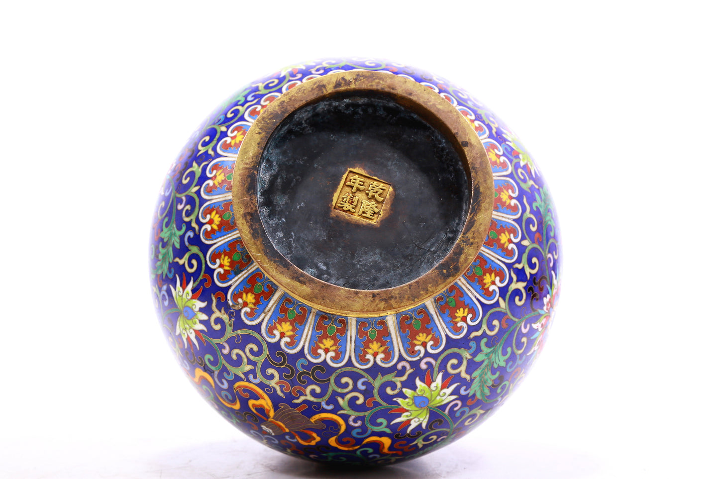 A Marvelous Cloisonne 'Scrolling Lotus' Gourd-Form Vase